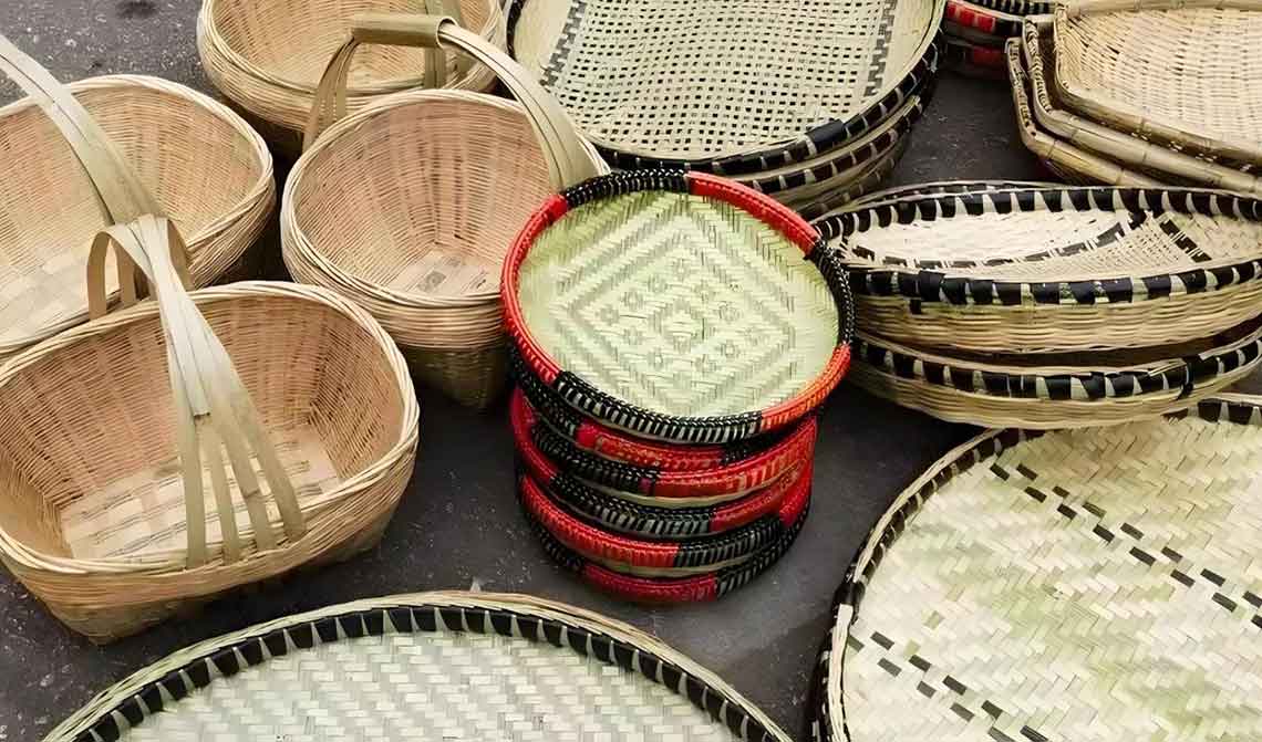 竹木制品做成的工艺品